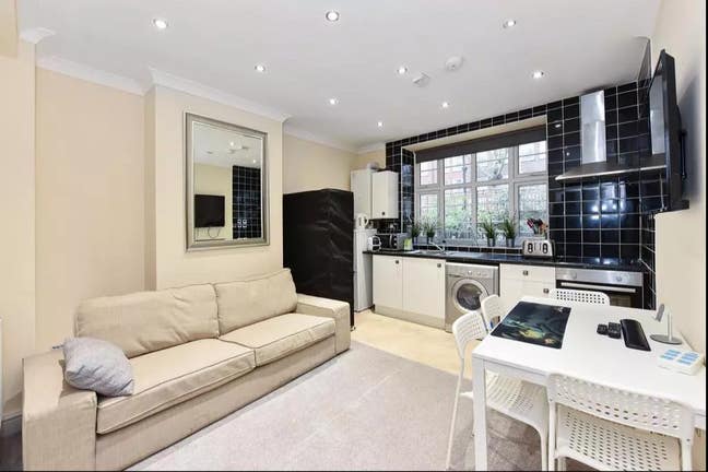 Modern 2-Bed Flat in the Heart of Holborn Main Photo