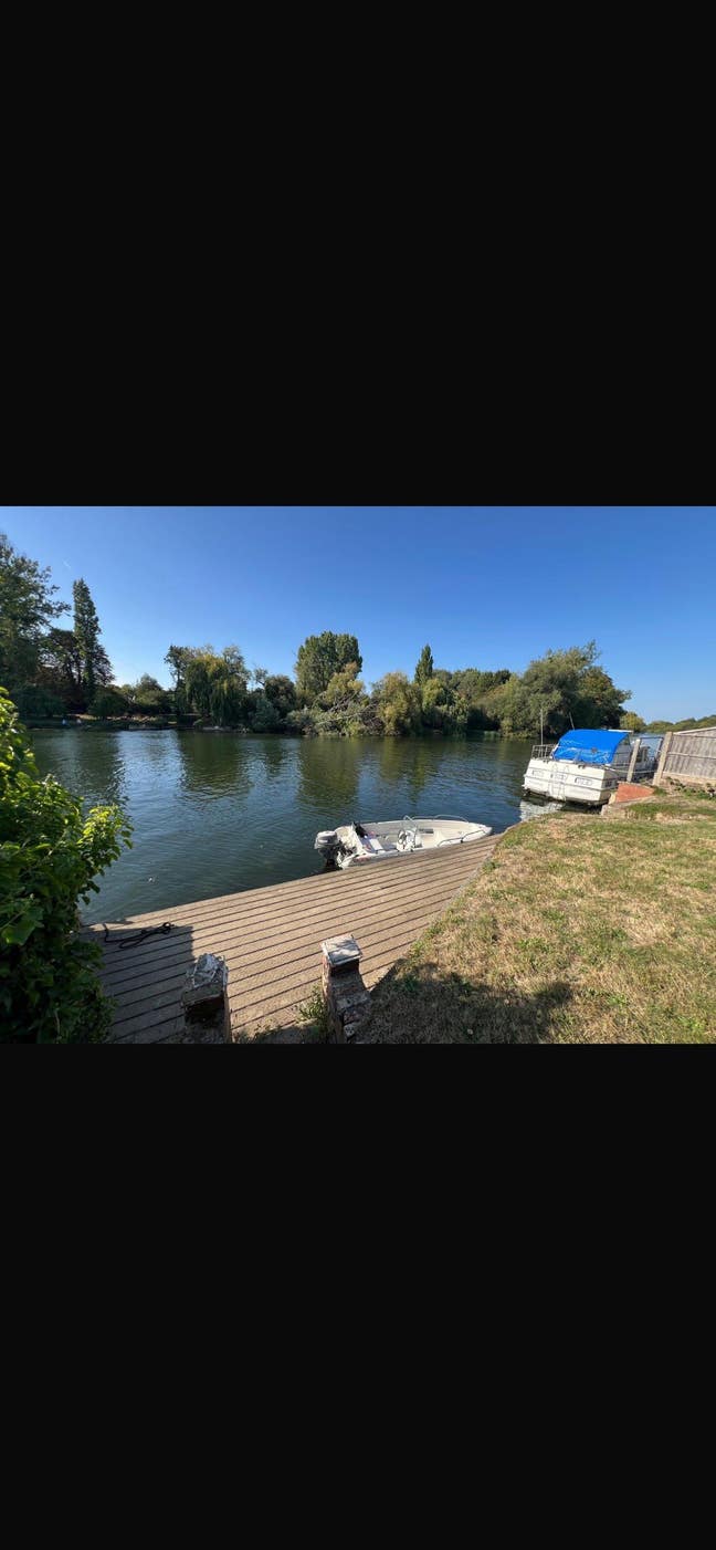 2 bedroom Riverside apartment  Main Photo