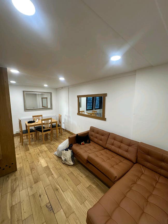 Single Room in Euston — 1 min to Warren Street Main Photo