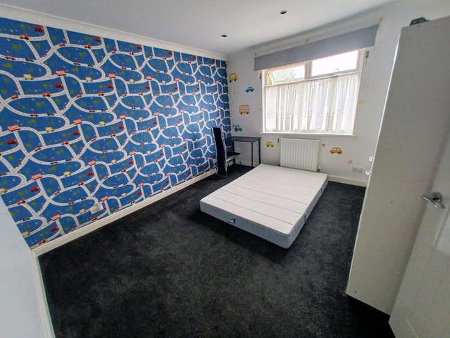 One room in a indian family house Main Photo
