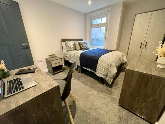 🤩 New Ensuite Rooms • No Deposit Option (84Wr) Main Photo