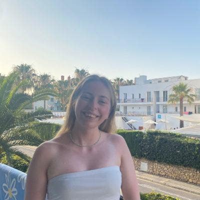 Hi, my name is Ciara and I'm looking for a ro... Main Photo