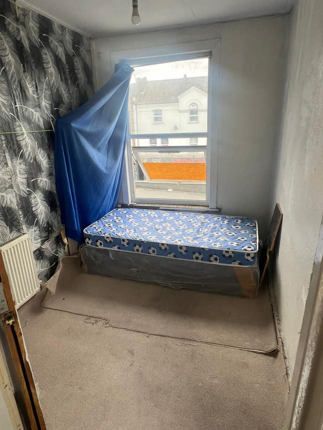 Good Size room available 4 minutes from Penge west Main Photo