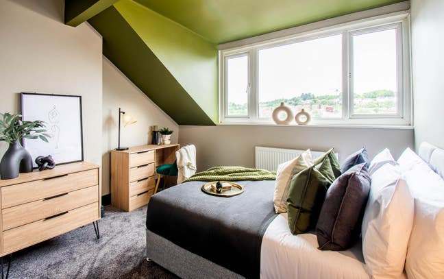 Stunning Hotel Standard Hmo Available in LS12 Main Photo