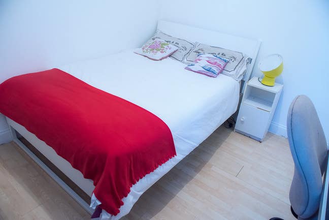 🏡 Spacious 3-Bedroom Flat  Main Photo