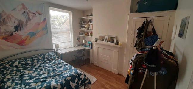 Female Room in Fulham House Main Photo