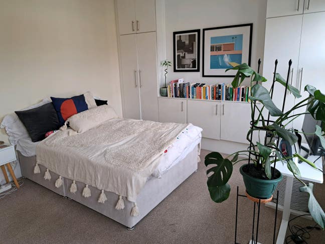 Spacious Double Rooms in Plumstead – Bills Include Main Photo