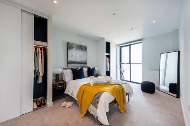 Beautiful En-suite Room Available in South London  Main Photo