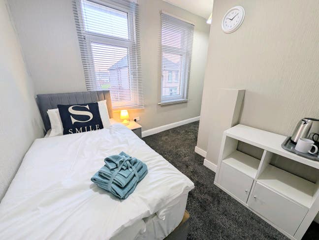Modern En Suite Rooms Close to BAE from £110 PW  Main Photo