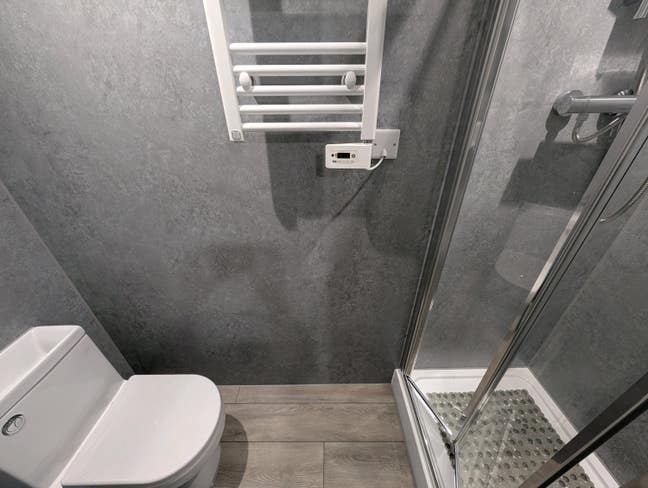 Modern En Suite Rooms Close to BAE from £110 PW  Main Photo