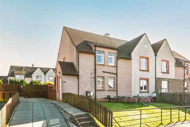 2 Double Bedrooms Available  Main Photo