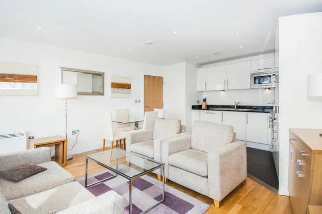 Gorgeous En-Suite Double Room – Central London Main Photo