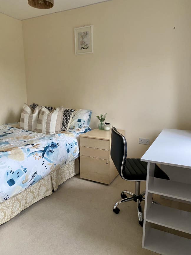 🏡 Double Bedroom for single Occupant  Main Photo