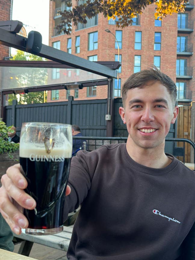 Looking for flat/house share Main Photo