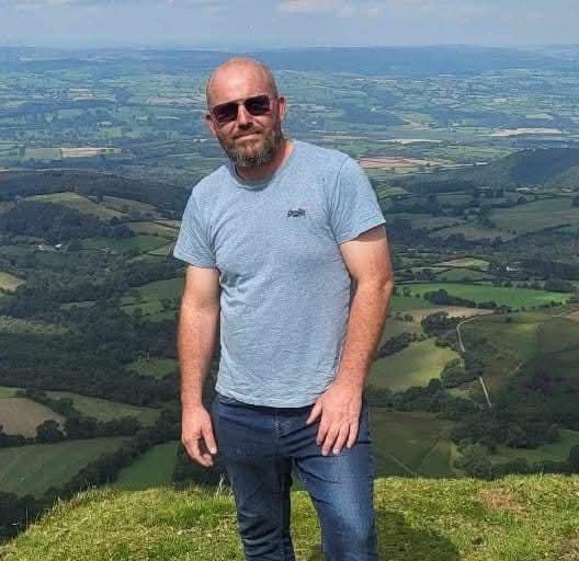 45 year old male moving to the area Main Photo