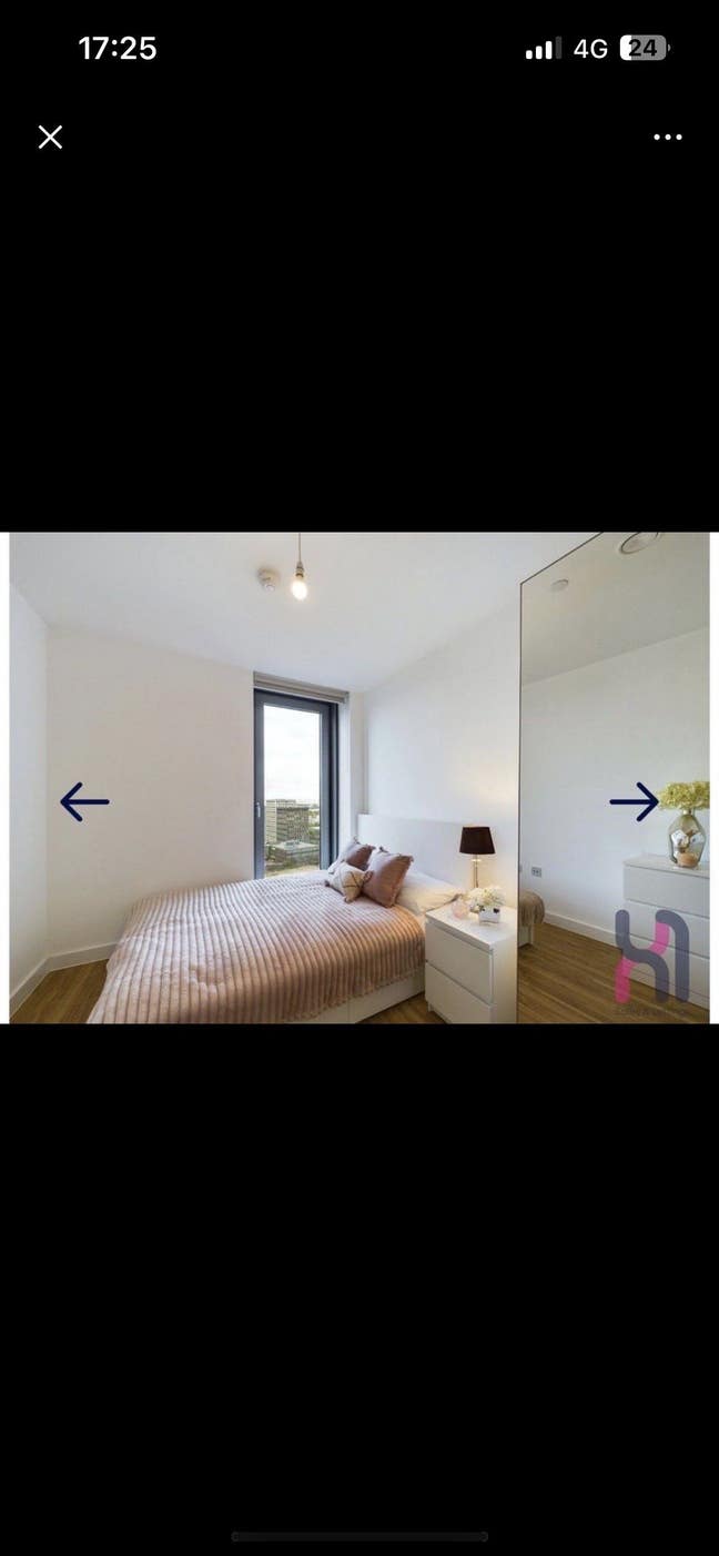 Room available in 2 bed flat in media city Main Photo