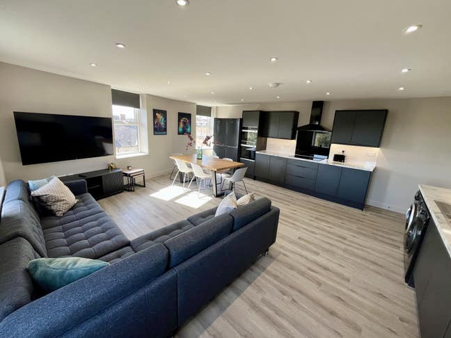 Kings Court | Modern Ensuite near UoN Main Photo