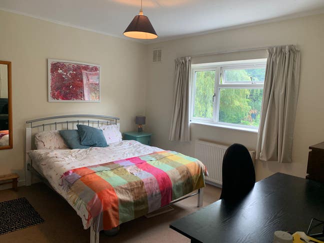 Comfortable Double Room in Brighton Main Photo