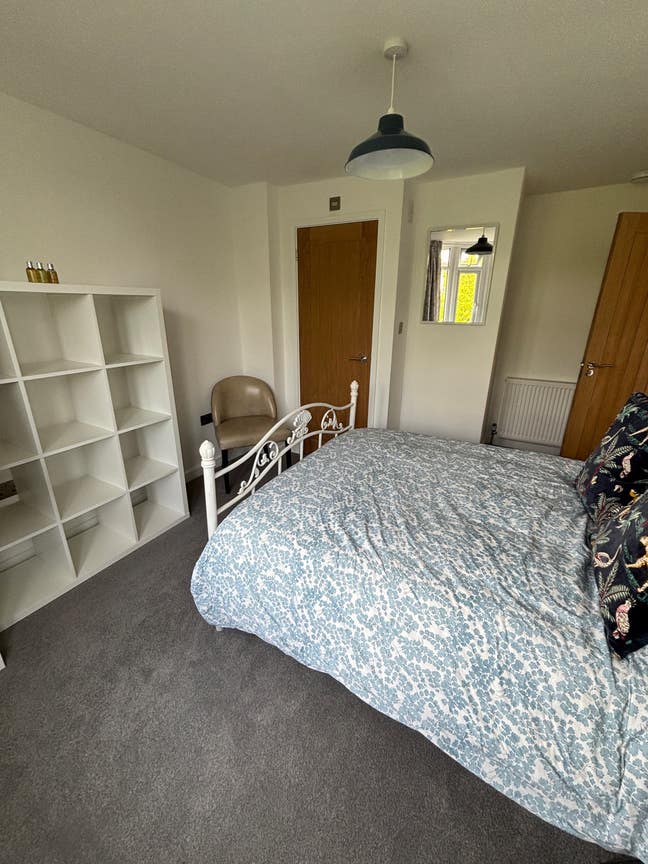 Luxury, quiet village location, near m5 Main Photo