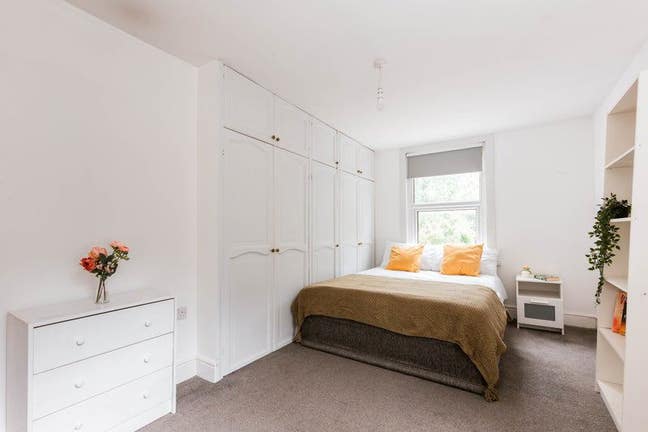 🍂 Two Double Rooms in Charlton 🍂 Main Photo