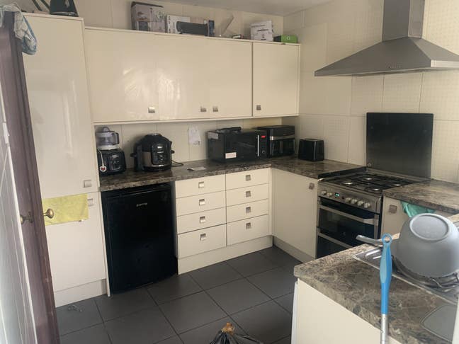 Double room with en suite  Main Photo