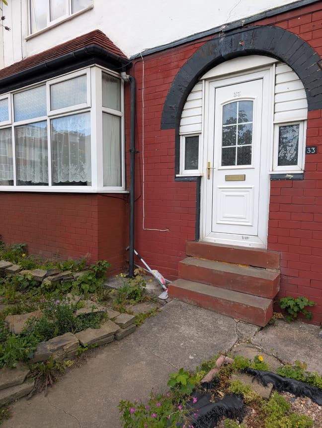 4 bed 33 Mayville Road available  in LS6 1NF Main Photo