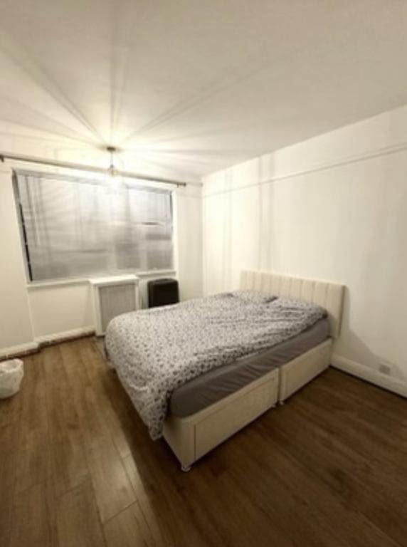 Room to let near Earl's Court Station  Main Photo