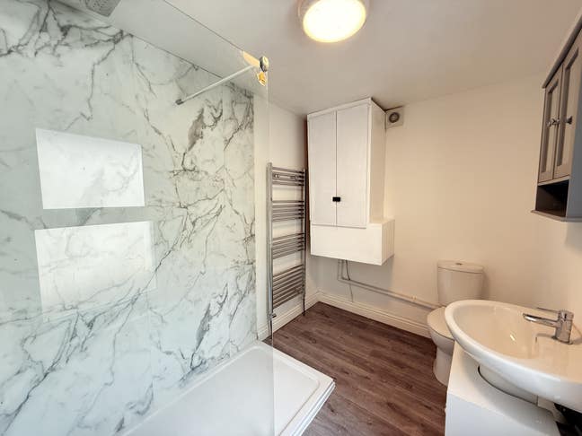 💼 Perfect for Professionals – Modern Bangor Home Main Photo