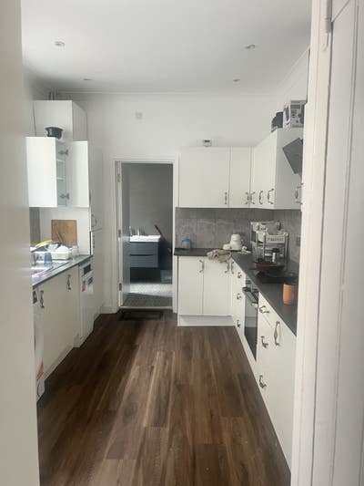 Stylish double room perfect for couples! Just 5 mi Main Photo