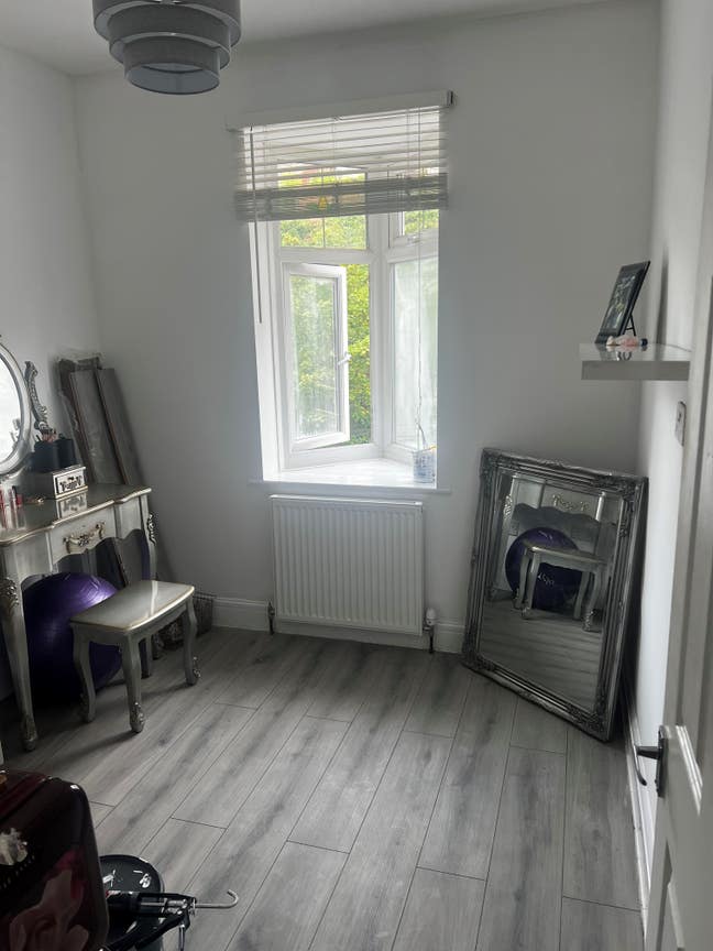 Room to Let in Chatham  Main Photo