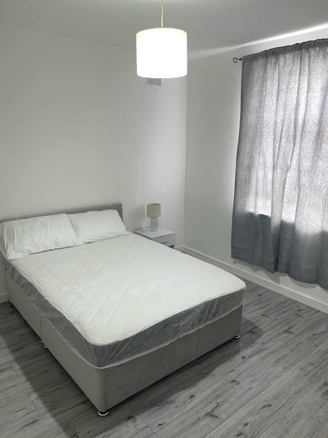 Spacious Double Rooms in Wolverhampton  Main Photo