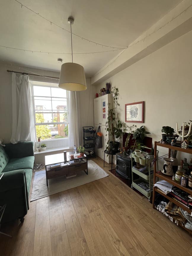 Room Available – £635pcm – 2 Bed Flat by the Meado Main Photo