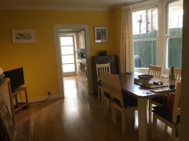 Looking for a lodger to share a large house and ga Main Photo