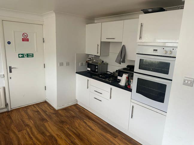 2 double rooms with own WC 's Main Photo