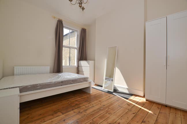 Amazing Doubles in Classy Clapham House! Main Photo