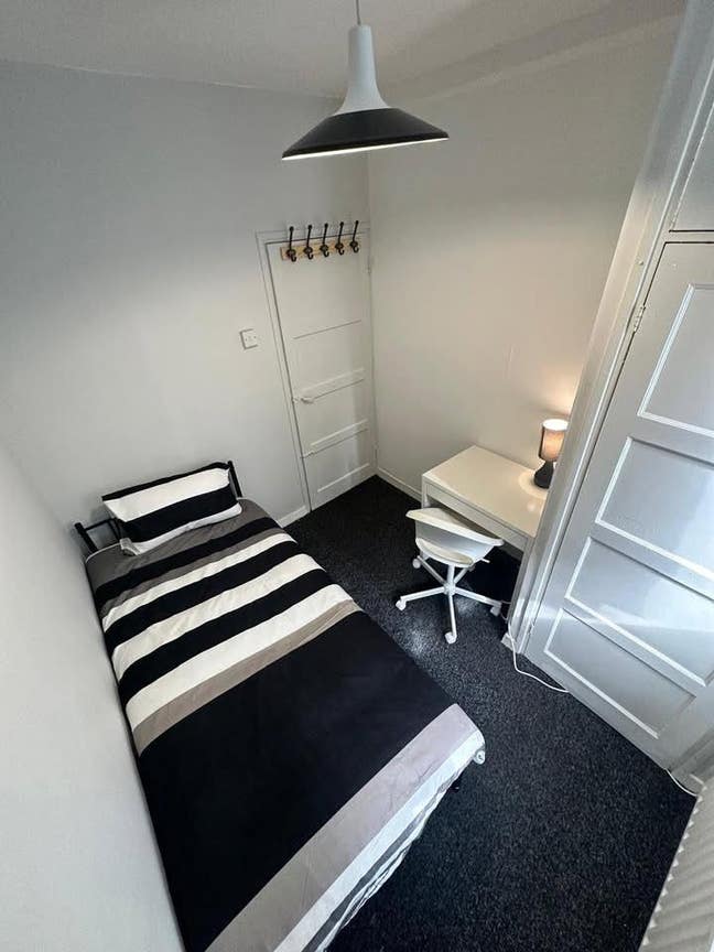 Single Room – Bethnal Green – Available 8th Septem Main Photo