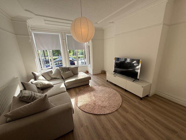 Tenancy Takeover 2 rooms in L18 house share  Main Photo