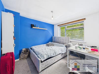 🌿 Modern House Share with Garden | Room Available Main Photo