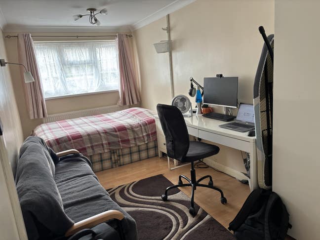 Fully furnished Double Room  Main Photo