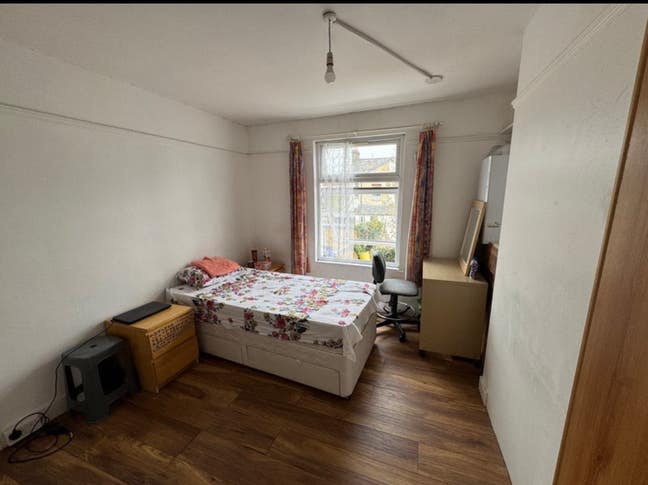 One bedroom house will be Rent from September 10th Main Photo