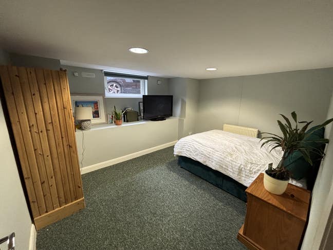 Beautiful double room in beautiful home  Main Photo