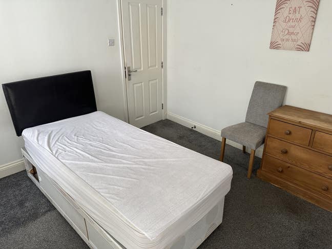 Furnished Double Room to Rent in Bicester Main Photo