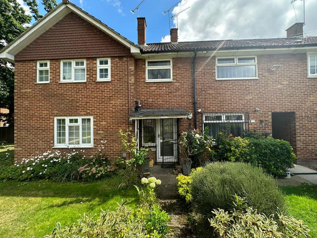 3-Bedroom Detached House – Brentwood, CM13 Main Photo