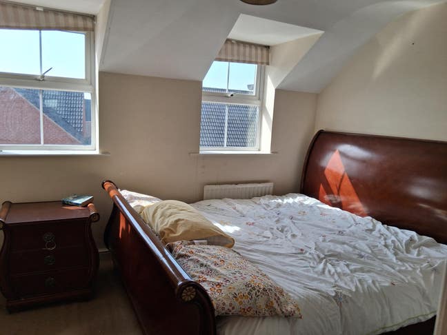 One bedroom for rent  Main Photo