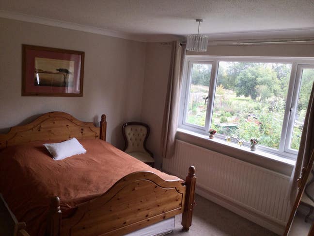 Double bedroom with downstairs shower WC  Main Photo