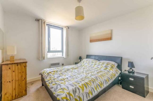 Wapping, E1W, Modern 1 Bedroom Apartment  Main Photo