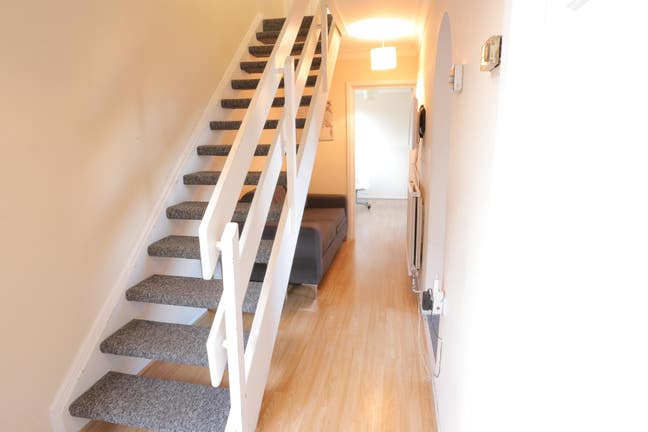 🆕 Next to QMUL! Last cheap room. Bills INC. Main Photo