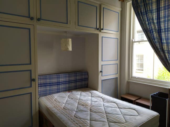 Dog-Friendly Flatmate Wanted – Bedroom Available Main Photo