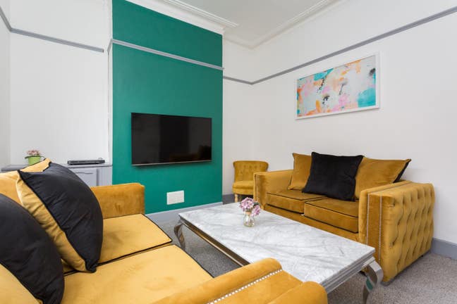 Stocks Road Rooms To Rent  Main Photo