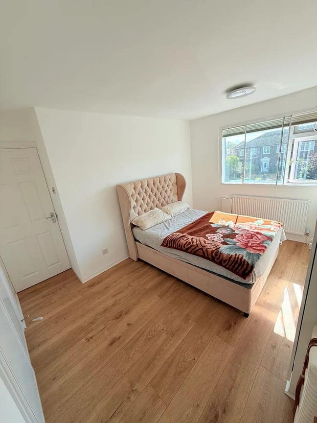 1 Double room to let in TW19 –£825 Main Photo